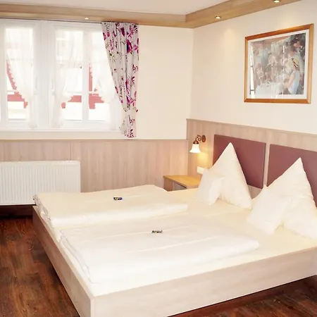Hotell Gute Quelle 3*