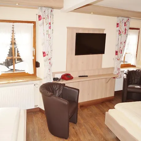 Hotel Gute Quelle 3*