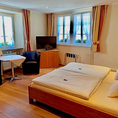 Gute Quelle Hotell 3*