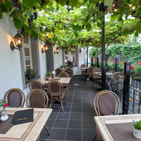 Hotell Gute Quelle 3*