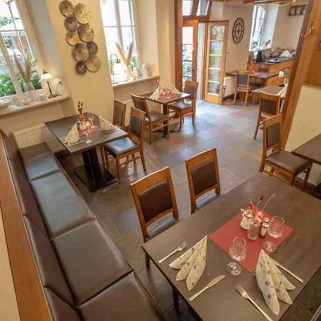 Hotel Gute Quelle 3*